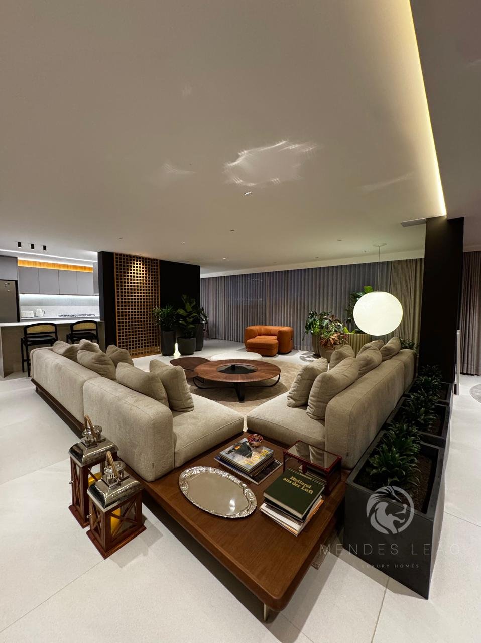 Apartamento Linear Sofisticado | 270 m² | Mobiliado e Decorado